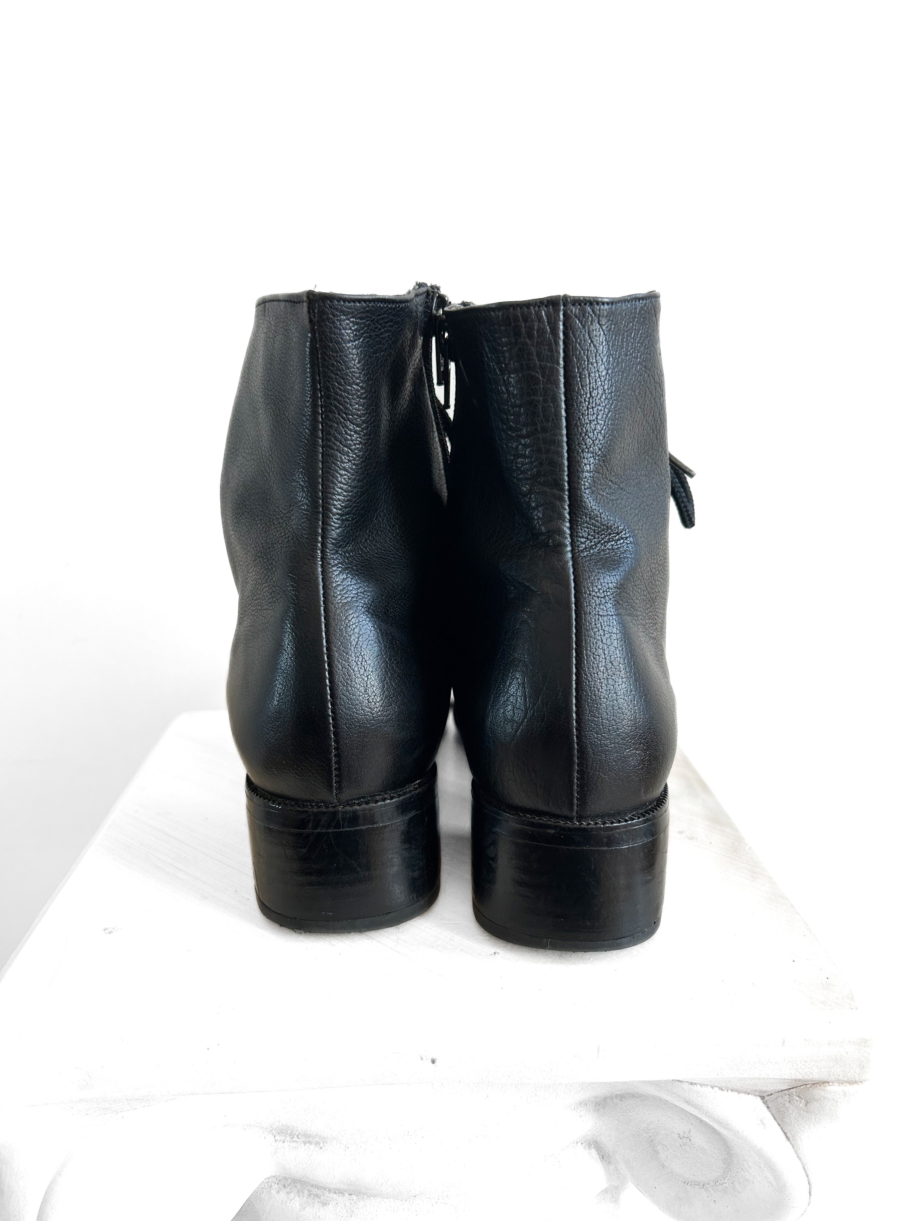 90s Black Leather Minimalist Ankle Boots Size 7 B,By Elli Bartoli, Made in Italy