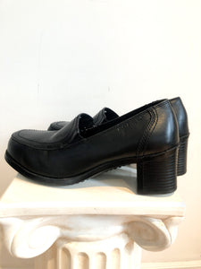 Hush Puppies Black Leather Heels, Size 8.5 US Womens Chunky Heel Loafer Style Shoe