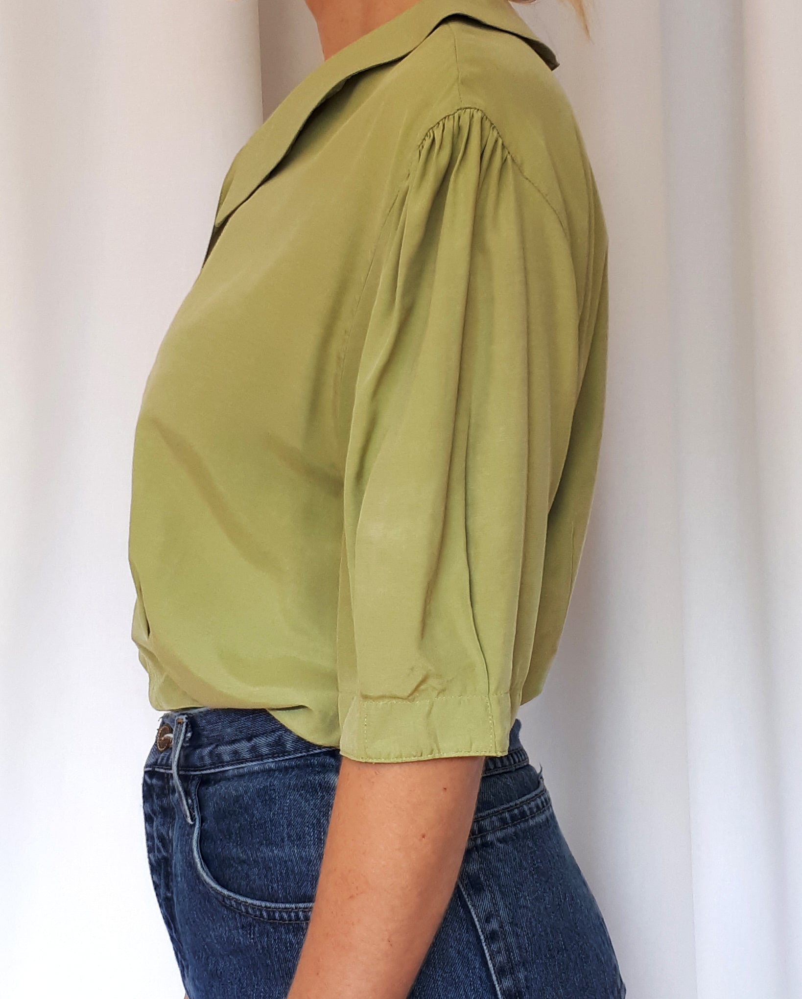 Vintage Moss Green Blouse With Peter Pan Collar and Puffy Sleeves