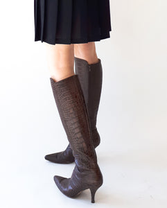 Y2K Vintage Kenneth Cole Tall Knee Boots Size 7 With Brown Leather Embossed Snake Skin Pointy Toe And Kitten Heel