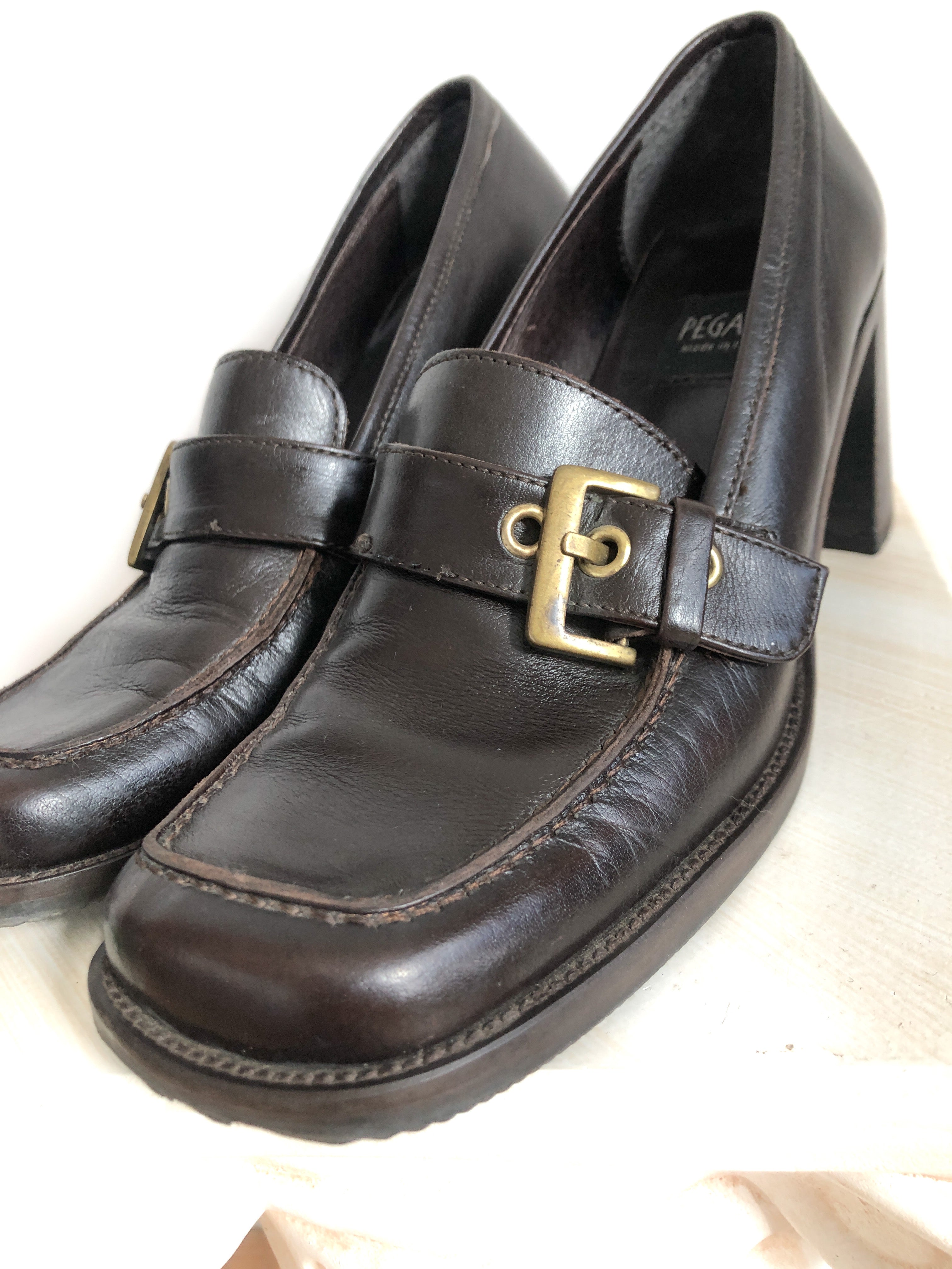 Size 37 Chunky Heel, Brown Leather Loafer Shoes, Large Buckle Detail, 1990s Vintage, Made in Italy